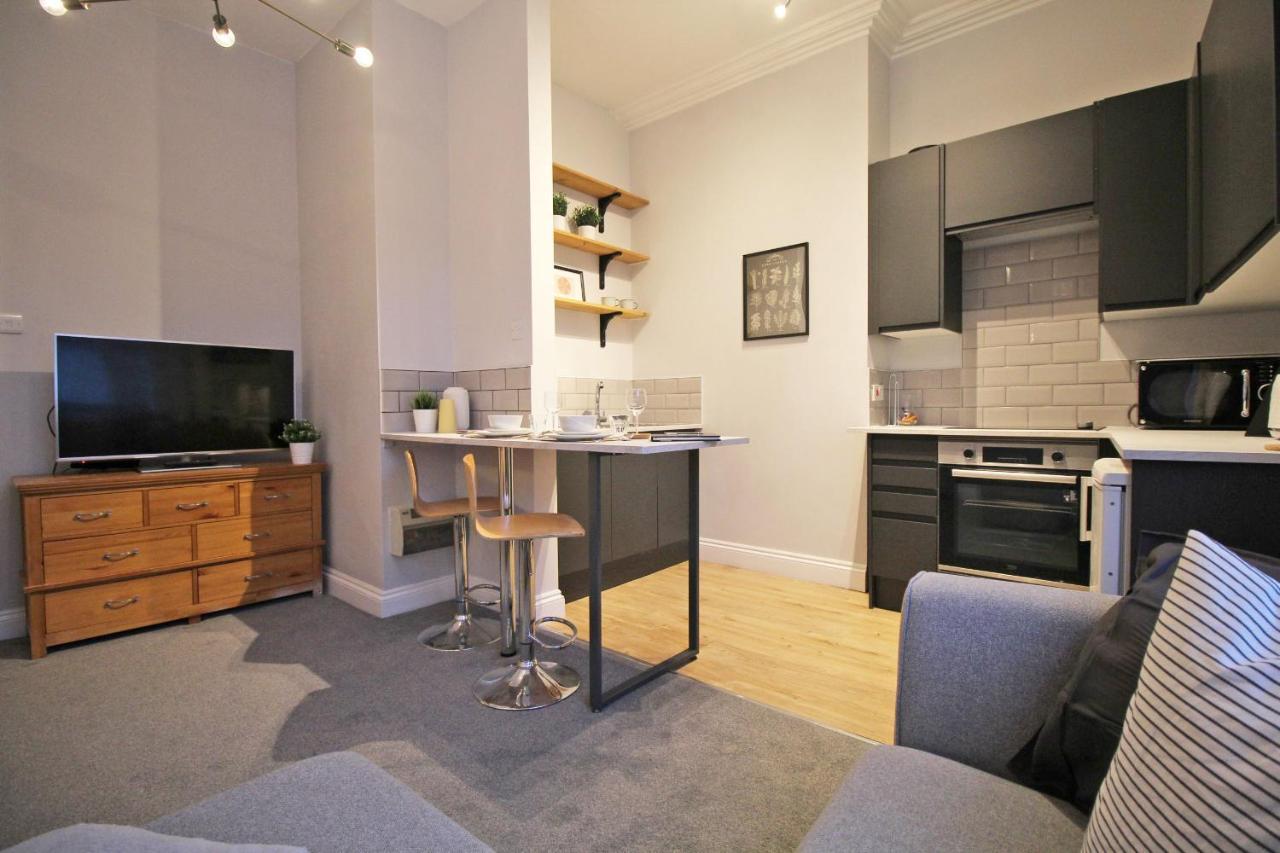 Lovely 1 Bed Serviced Apartment In Cambridgeshire Exterior foto