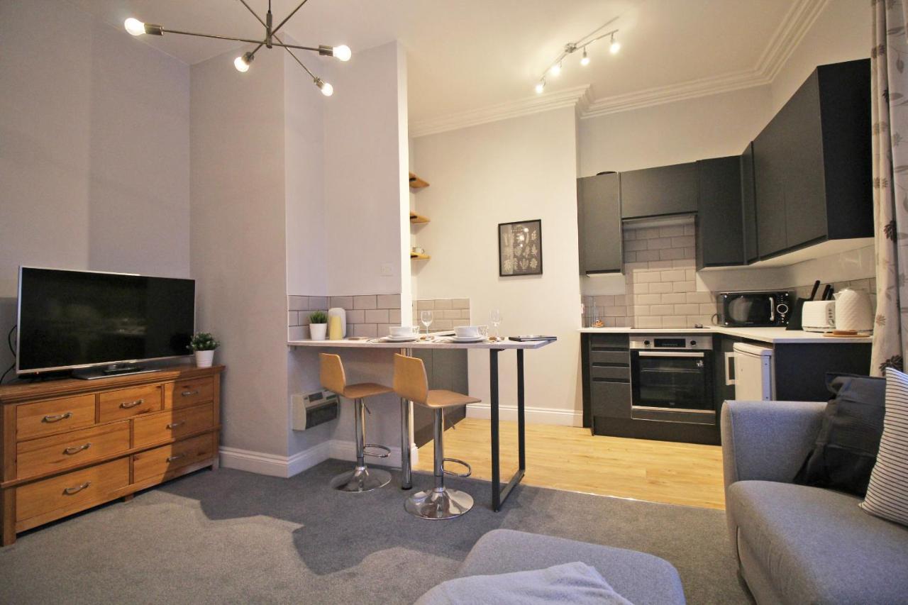 Lovely 1 Bed Serviced Apartment In Cambridgeshire Exterior foto